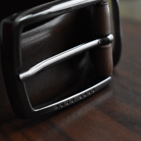 HUGO BOSS 100% Cow leather ( Hand Made) Belt